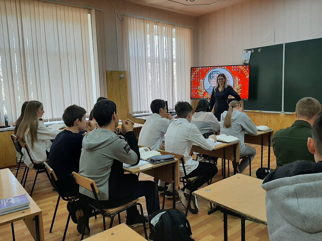 Встреча учащихся 7 - 10 классов с инспектором ПДН Сизиковой Анастасией Сергеевной.